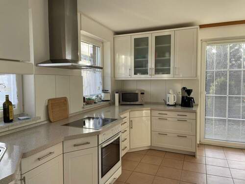 Bild 4 - Einfamilienhaus mit 210,00 m&sup2; in Kröslin zur Miete