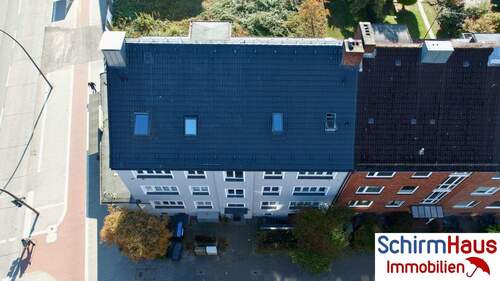 Sicht von Oben - Mehrfamilienhaus, Wohnhaus in Hamburg zum Kaufen