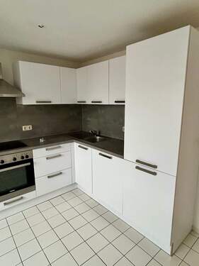 Einbauküche - 2 Zimmer Etagenwohnung in Chemnitz