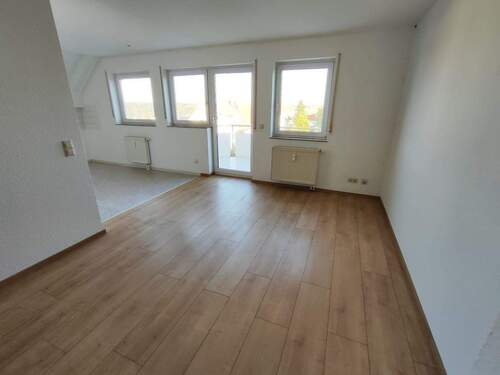 0102 Wohn-Essbereich.jpg - 3 Zimmer Etagenwohnung in Niedernhall