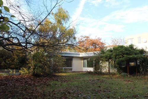Blick vom Garten - Ebenerdiges Wohnen! Bungalow in guter Lage