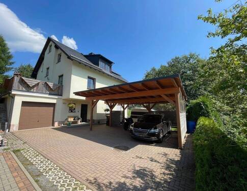 Vorderansicht - Exklusives Einfamilienhaus mit Ferien-Einliegerwohnung in Traumlage von Oberwiesenthal – Ihr persönliches Paradies inmitten der Natur