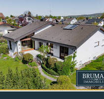 BRUMANI | Großzügiges Einfamilienhaus mit großem Garten, Sauna und ELW in Teningen