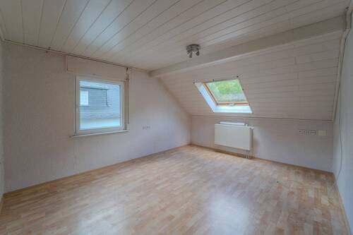 Schlafzimmer 2 2.OG - 
