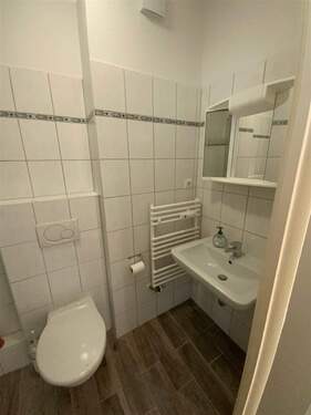 Duschbad Ansicht 2 - 