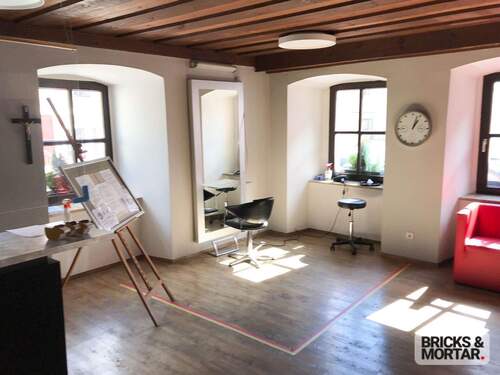 Gewerbe 01 - Mehrfamilienhaus, Wohnhaus mit 204,20 m² in Kallmünz zum Kaufen