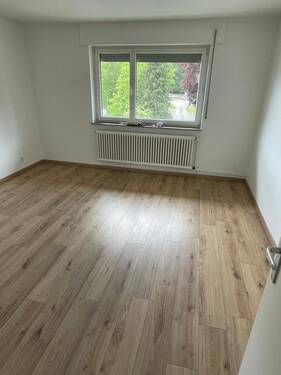 Schlafzimmer.jpg - 3 Zimmer Etagenwohnung in Singen (Hohentwiel)