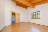 Behagliches Schlafzimmer I OG - 