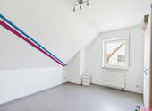 Schlafzimmer DG leer - 