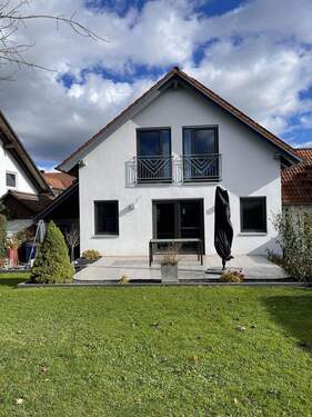 Hausansicht - Modernisiertes, energieeffizientes Einfamilienhaus in ruhiger, familienfreundlicher Lage
