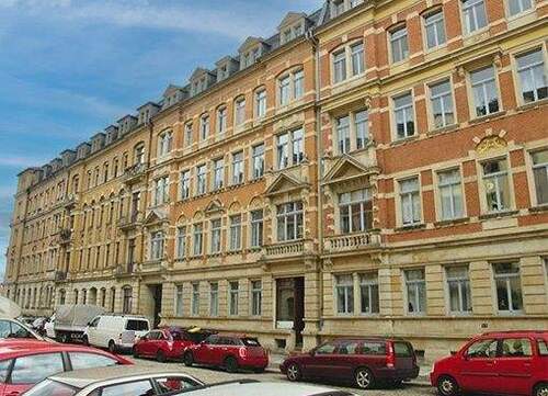 sanierter Altbau - Stilvoll wohnen in Elbnähe ... WG-geeignet!