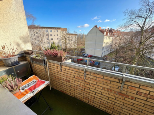 Balkon - Etagenwohnung mit 54,60 m&sup2; in Berlin zum Kaufen