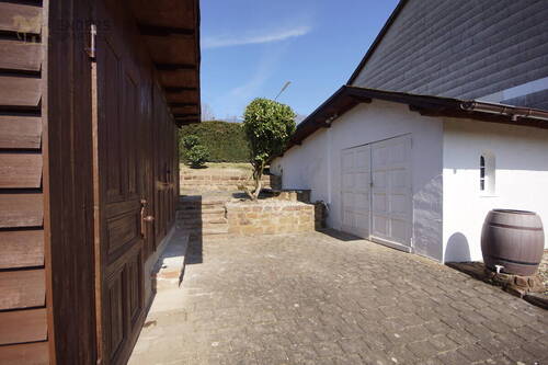 4 - Einfamilienhaus mit 218,00 m&sup2; in Gusterath zum Kaufen