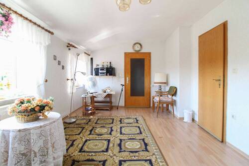 Zimmer Dachgeschoss - Reihenmittelhaus mit 150,80 m&sup2; in Schenklengsfeld zum Kaufen