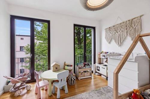 Zimmer 2 - 