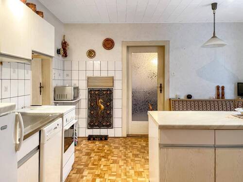 Küche EG - 8 Zimmer Mehrfamilienhaus, Wohnhaus in Wurzbach