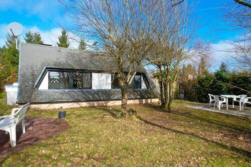 Hinterhausen 55-2.JPG - 4 Zimmer Bungalow zum Kaufen in Gerolstein