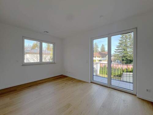 Wohnzimmer - 3 Zimmer Etagenwohnung in München