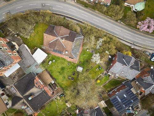 Luftansicht senkrecht - 5 Zimmer Mehrfamilienhaus, Wohnhaus in Coburg