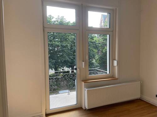 Wohnzimmer - Etagenwohnung mit 81,90 m&sup2; in Wiesbaden zum Kaufen