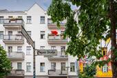 Rigaer Straße - Ganz oben, ruhig und hell. Vermietete Einzimmerwohnung in Berlin-Friedrichshain.