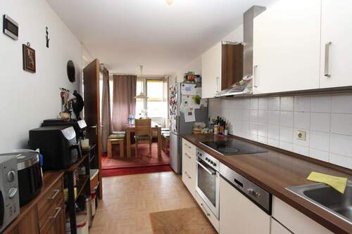 Küche : Esszimmer - 3 Zimmer Etagenwohnung zum Kaufen in Leonberg