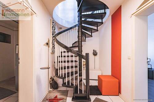 Treppe ins UG - 