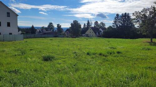 Bauland - Großzügiges Grundstück in Neundorf!