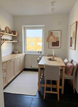 Küche - (KI generiert) - 2 Zimmer Etagenwohnung in Berlin