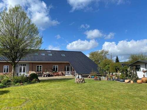 Bild 1 - Exklusives Wohnen mit Landhausflair im Hamburger Umland