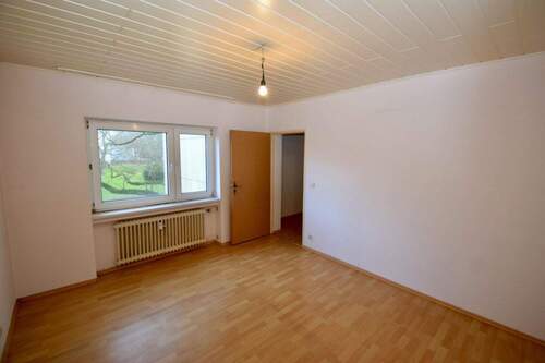 Schlafzimmer - Etagenwohnung mit 67,00 m&sup2; in Rodgau zum Kaufen