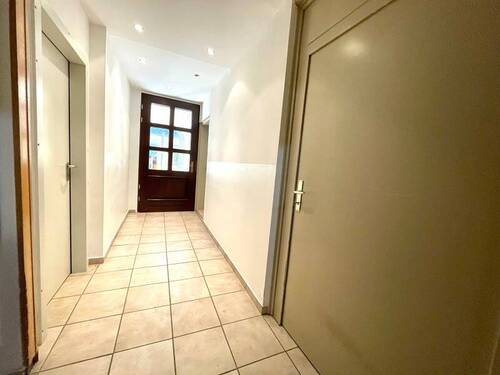 Hauseingang - Mehrfamilienhaus, Wohnhaus mit 604,00 m&sup2; in Gotha zum Kaufen