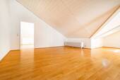 Großzügiger Wohnbereich - 3 Zimmer Etagenwohnung zum Kaufen in Bad Krozingen