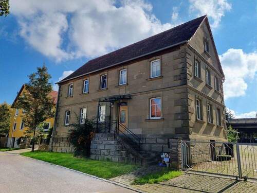 11.jpg - 6 Zimmer Mehrfamilienhaus, Wohnhaus in Weigenheim