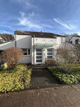 Bild 3 - 5 Zimmer Mehrfamilienhaus, Wohnhaus in Langenfeld