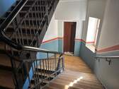 Treppenhaus - 2 Zimmer Etagenwohnung zum Kaufen in Leipzig