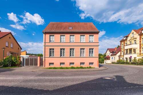 Mehrfamilienhaus / Ansicht 2 - 