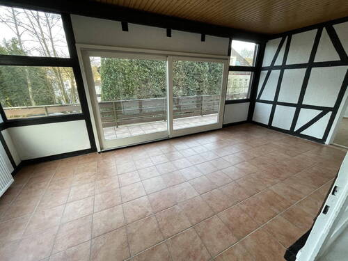 Wintergarten - 1 Zimmer Mehrfamilienhaus, Wohnhaus in Gummersbach