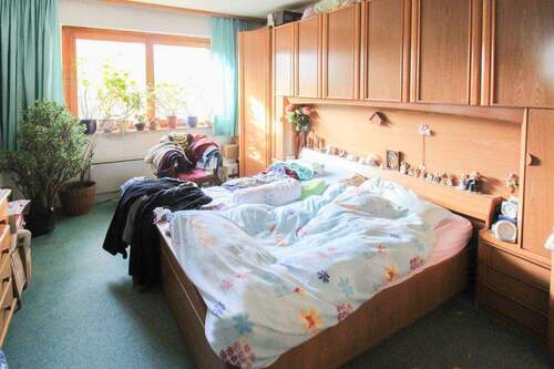 Schlafzimmer_EG - 