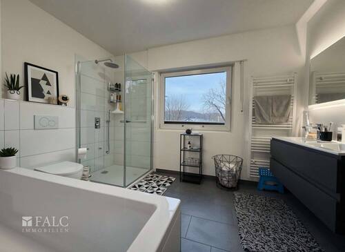 Badezimmer 1. OG - 