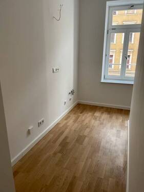 offene Küche mit kleiner Trennwand - Etagenwohnung mit 51,00 m² in Chemnitz zur Miete
