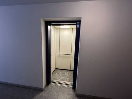 Der Aufzug - 