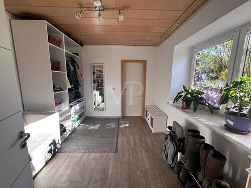 Garderobenzimmer im EG - 