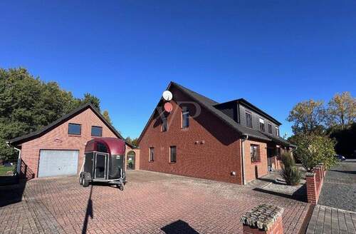 Hofauffahrt - 1 Zimmer Einfamilienhaus in Eversen