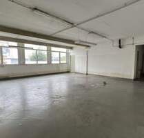 Flexible Lagerfläche mit Stellplätzen - Leverkusen Opladen