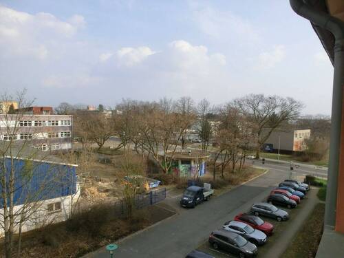 9a Blick aus der Küche.JPG - 