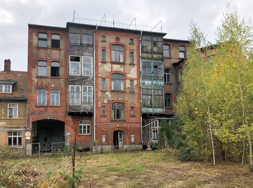 Ansicht Gartenseite - 1 Zimmer Mehrfamilienhaus, Wohnhaus zum Kaufen in Apolda