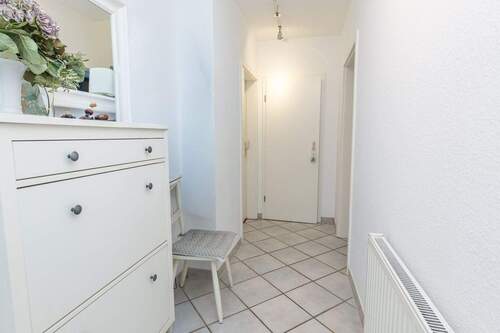 Flur EG - Einfamilienhaus mit 130,00 m&sup2; in Stade-Hagen zur Miete