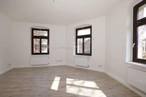 Wohnzimmer - 3 Zimmer Etagenwohnung in Zwickau