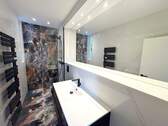 Elegantes Bad mit einzigartigem Design - 